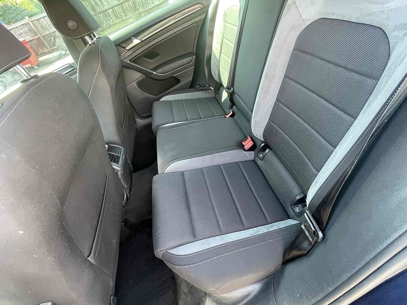 Volkswagen Golf TSI BlueMotion Tech R - U10002710