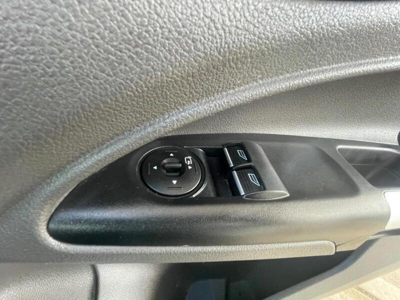 Ford Transit Connect Transit Connect 1.5 200 EcoBlue Limited L1 Euro 6 (s/s) 5dr - U10002713