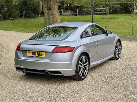 Audi TT TFSI S line - U10002715