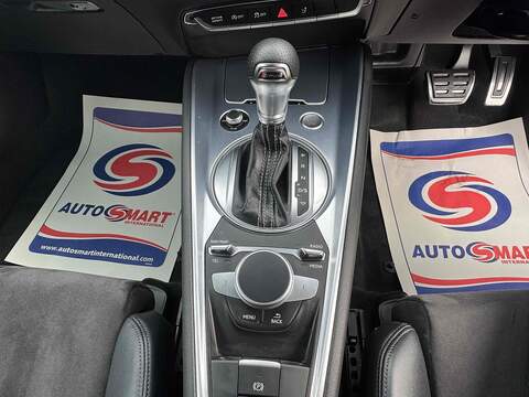 Audi TT TFSI S line - U10002715