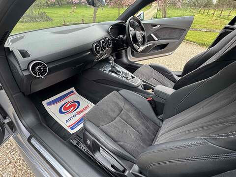 Audi TT TFSI S line - U10002715