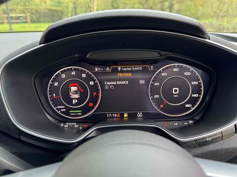 Audi TT TFSI S line - U10002715