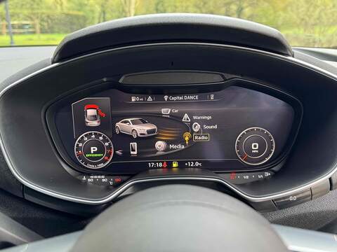 Audi TT TFSI S line - U10002715