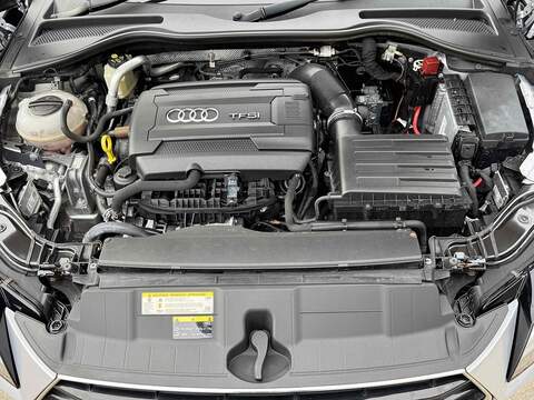 Audi TT TFSI S line - U10002715