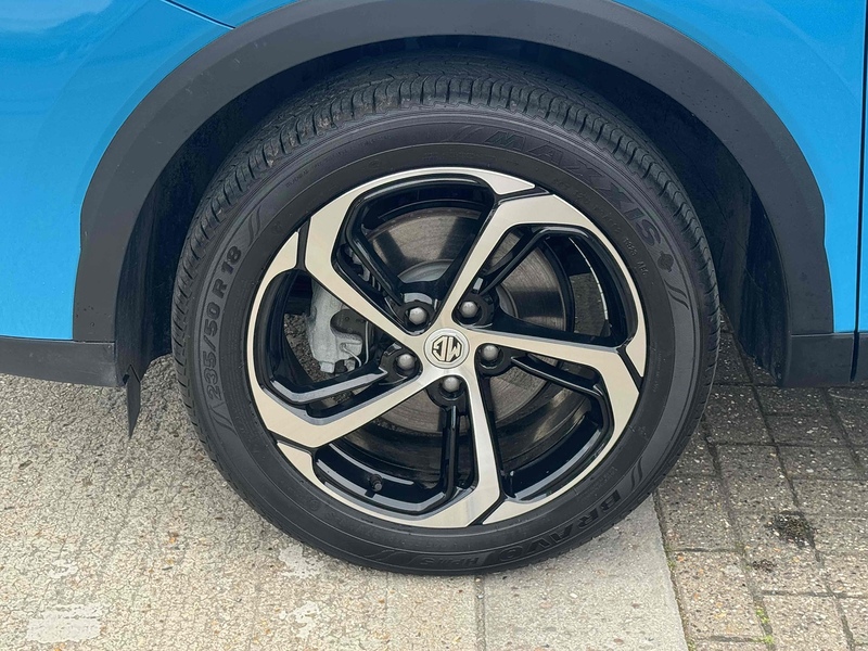 MG MG HS T-GDI Trophy - U10002725