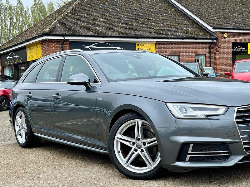 Audi A4 Avant TFSI S line - U10002726
