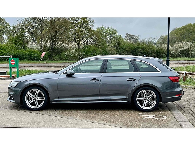 Audi A4 Avant TFSI S line - U10002726