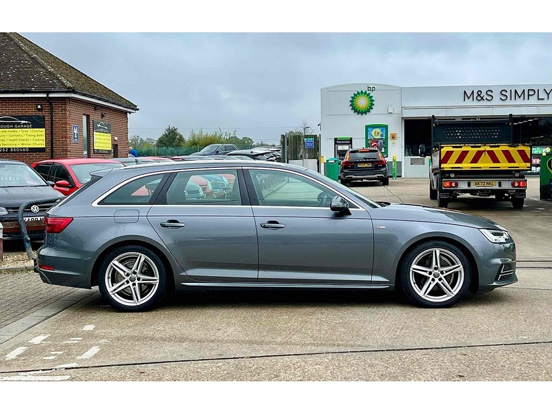 Audi A4 Avant TFSI S line - U10002726