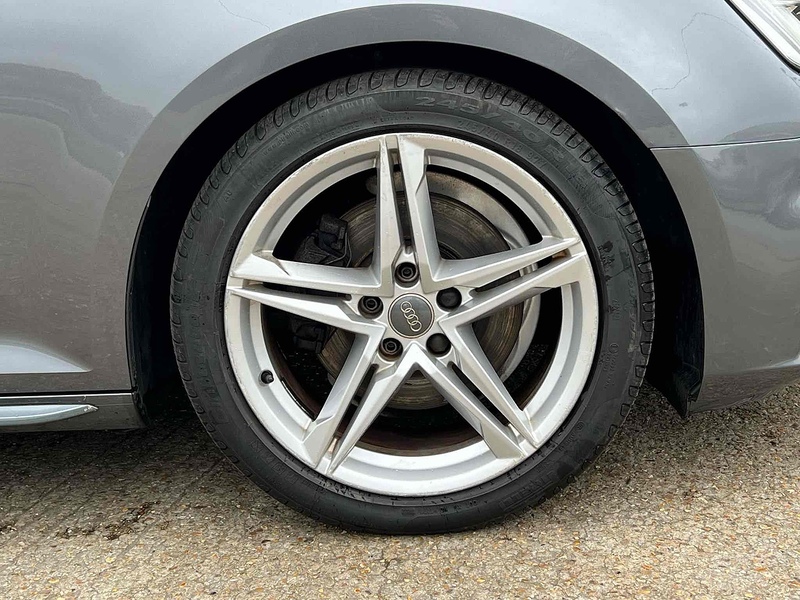 Audi A4 Avant TFSI S line - U10002726