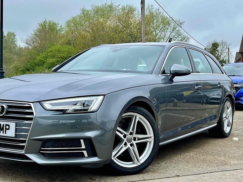 Audi A4 Avant TFSI S line - U10002726