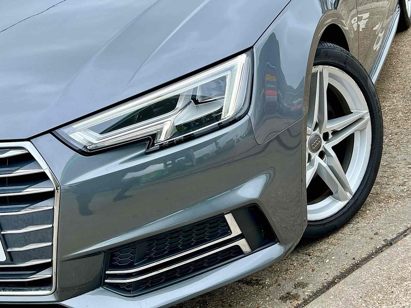 Audi A4 Avant TFSI S line - U10002726