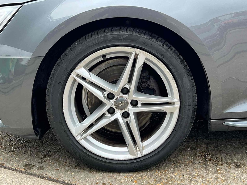 Audi A4 Avant TFSI S line - U10002726