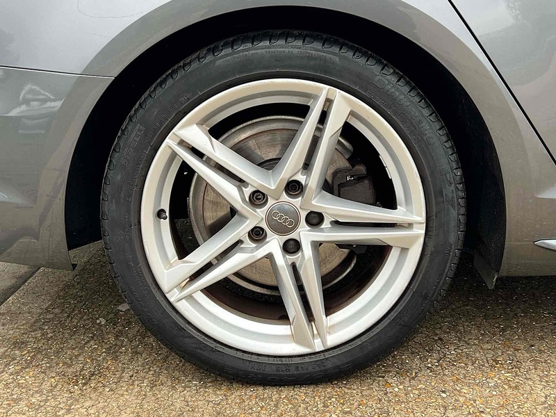 Audi A4 Avant TFSI S line - U10002726