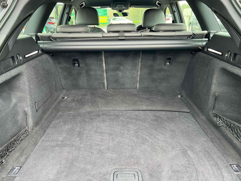 Audi A4 Avant TFSI S line - U10002726