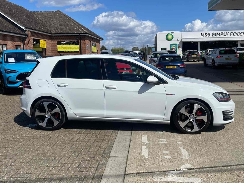 Volkswagen Golf TSI BlueMotion Tech GTI Performance - U10002730