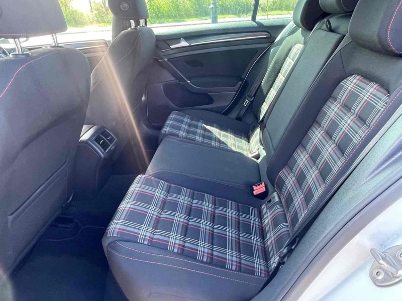 Volkswagen Golf TSI BlueMotion Tech GTI Performance - U10002730