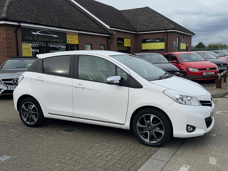 Toyota Yaris Dual VVT-i Trend - U10002736