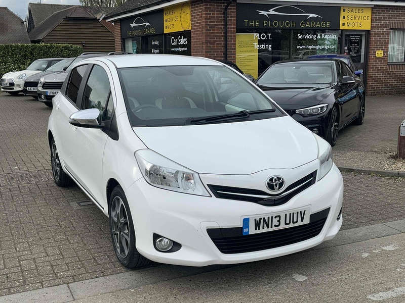 Toyota Yaris Dual VVT-i Trend - U10002736