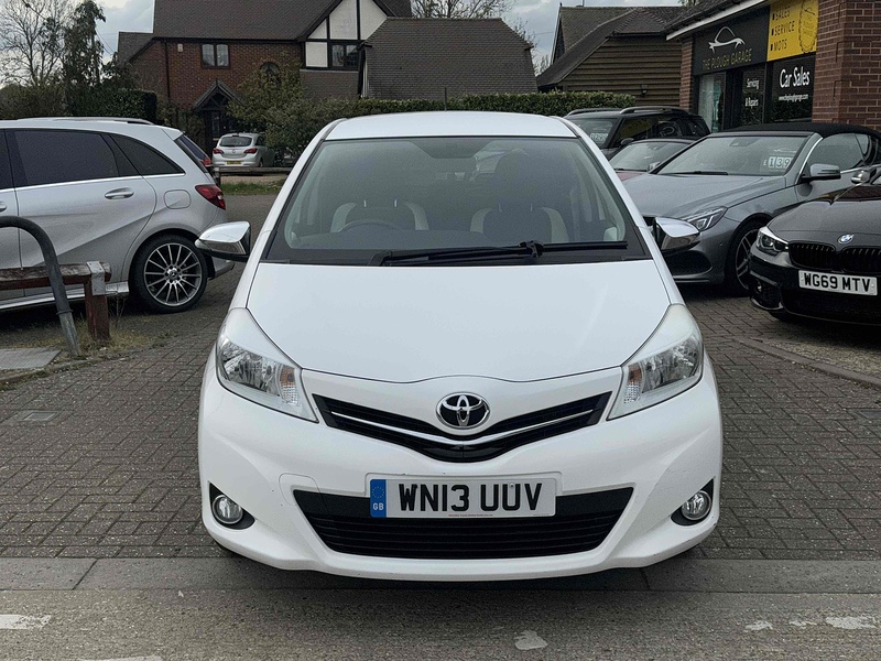 Toyota Yaris Dual VVT-i Trend - U10002736