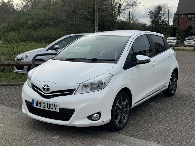 Toyota Yaris Dual VVT-i Trend - U10002736