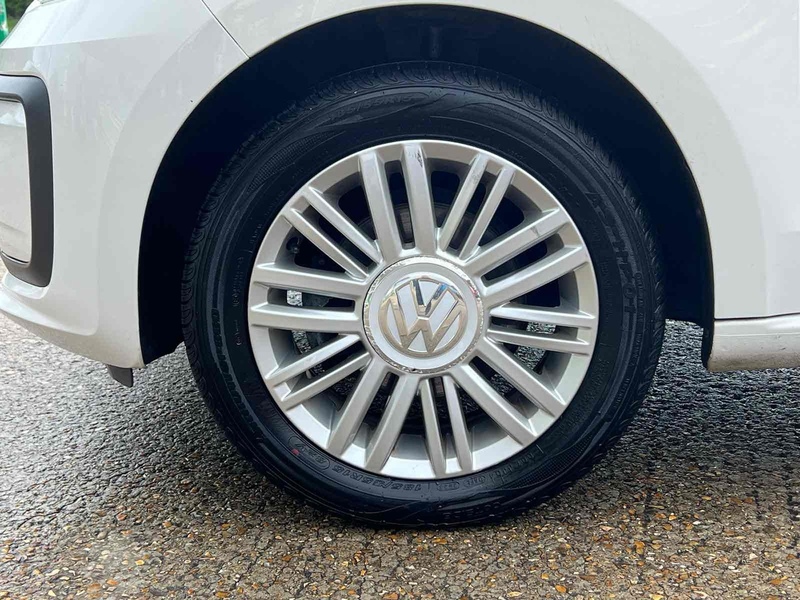 Volkswagen up! up! 1.0 Move up! Euro 6 5dr - U10002741