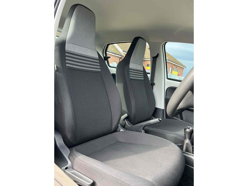 Volkswagen up! up! 1.0 Move up! Euro 6 5dr - U10002741