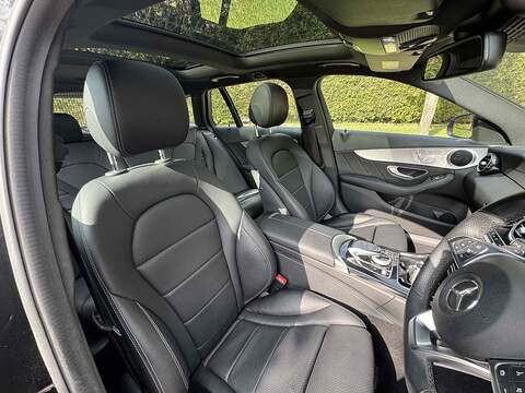 Mercedes-Benz C Class 2.0 C200 AMG Line (Premium) G-Tronic+ Euro 6 (s/s) 5dr - U10002755