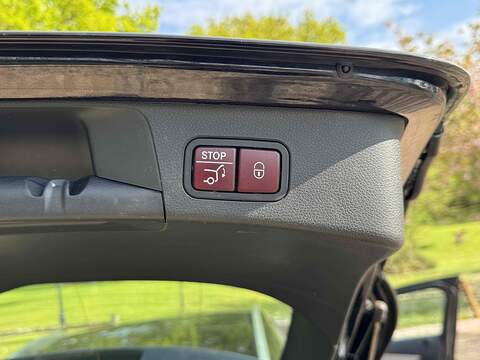 Mercedes-Benz C Class 2.0 C200 AMG Line (Premium) G-Tronic+ Euro 6 (s/s) 5dr - U10002755