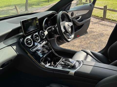 Mercedes-Benz C Class 2.0 C200 AMG Line (Premium) G-Tronic+ Euro 6 (s/s) 5dr - U10002755
