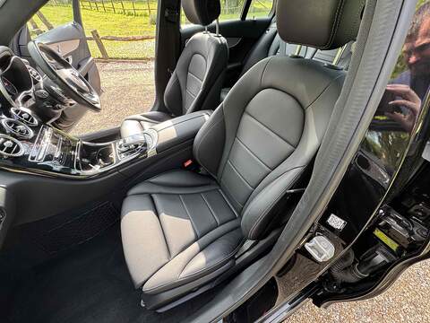 Mercedes-Benz C Class 2.0 C200 AMG Line (Premium) G-Tronic+ Euro 6 (s/s) 5dr - U10002755