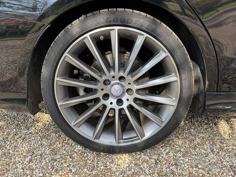 Mercedes-Benz C Class 2.0 C200 AMG Line (Premium) G-Tronic+ Euro 6 (s/s) 5dr - U10002755