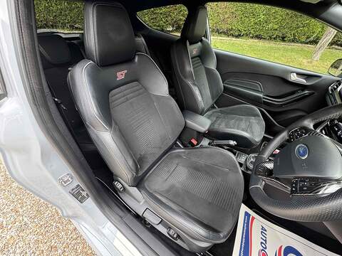 Ford Fiesta T EcoBoost ST-3 - U10002756