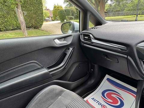 Ford Fiesta T EcoBoost ST-3 - U10002756