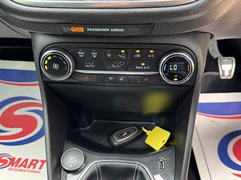 Ford Fiesta T EcoBoost ST-3 - U10002756