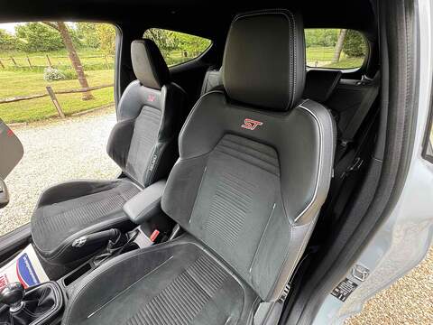 Ford Fiesta T EcoBoost ST-3 - U10002756