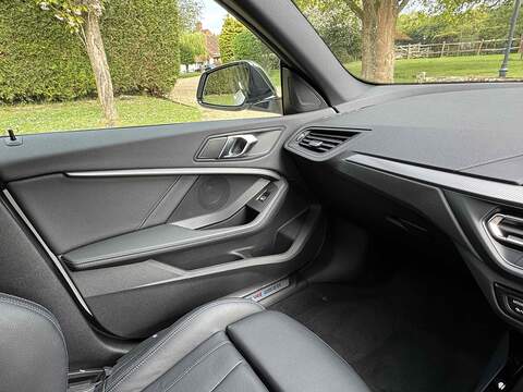 BMW 2 Series Gran Coupe M235i - U10002769