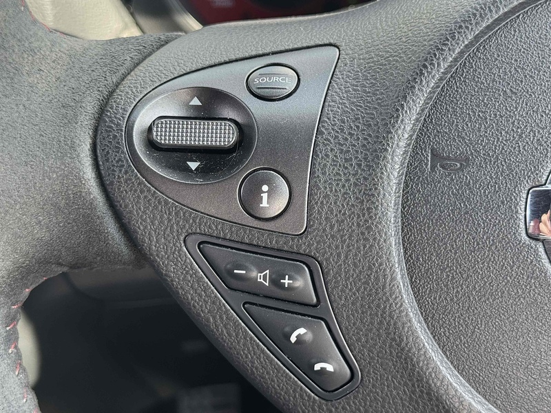 Nissan Juke Juke 1.6 DIG-T Nismo RS Euro 5 5dr - U10002771