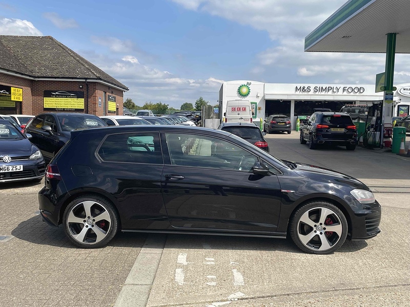 Volkswagen Golf TSI BlueMotion Tech GTI Launch - U10002773