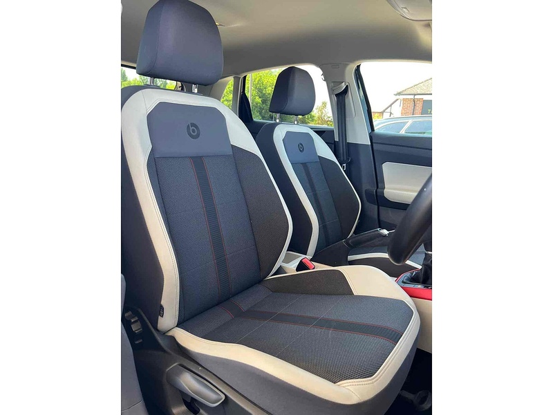 Volkswagen Polo TSI beats - U10002775