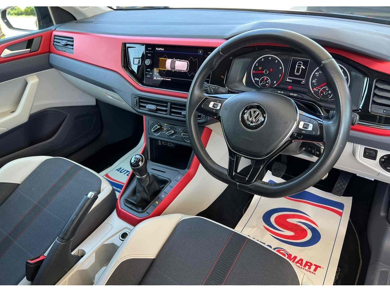 Volkswagen Polo TSI beats - U10002775