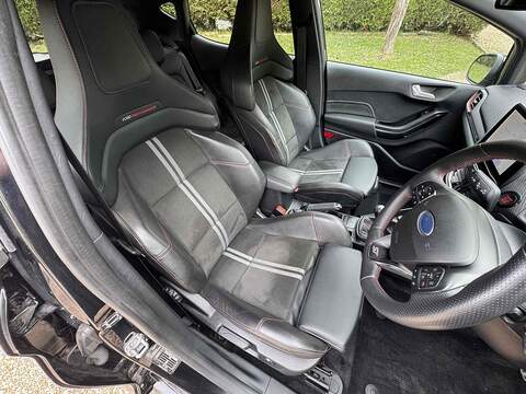 Ford Fiesta Fiesta 1.5T EcoBoost ST-3 Euro 6 (s/s) 5dr - U10002779