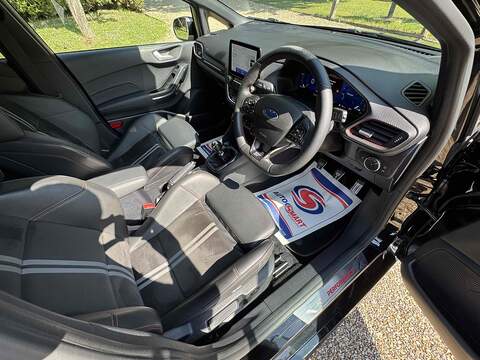 Ford Fiesta Fiesta 1.5T EcoBoost ST-3 Euro 6 (s/s) 5dr - U10002779