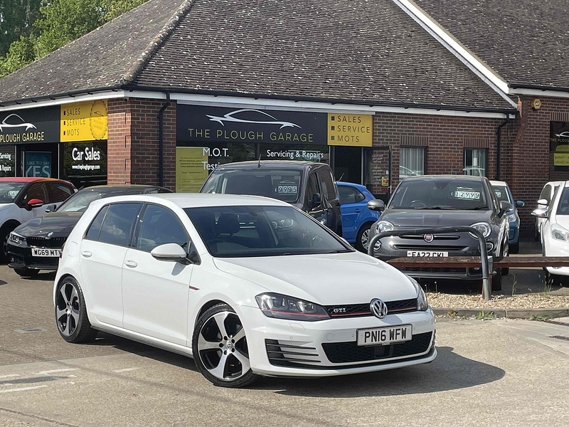 Volkswagen Golf TSI BlueMotion Tech GTI - U10002805