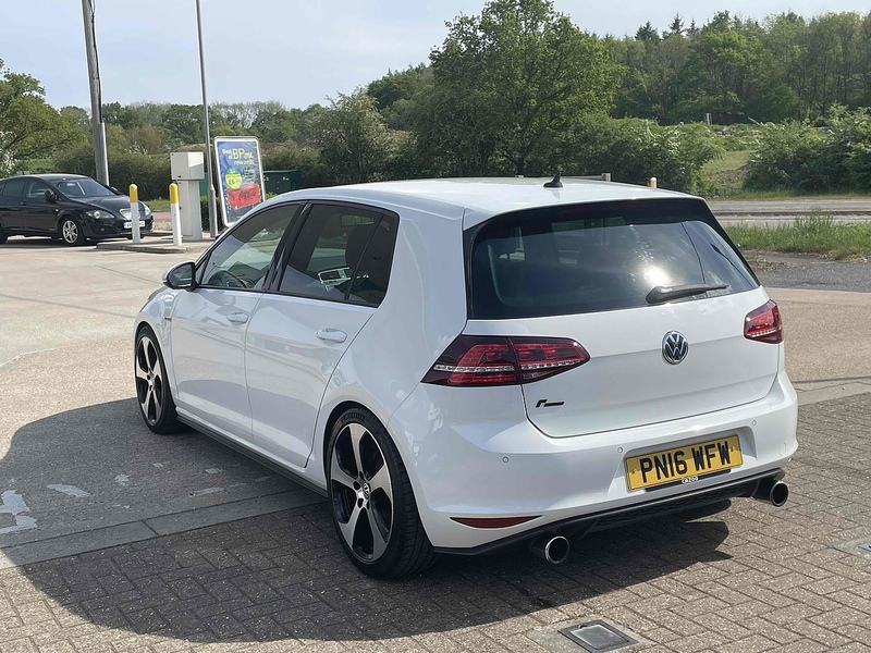Volkswagen Golf TSI BlueMotion Tech GTI - U10002805