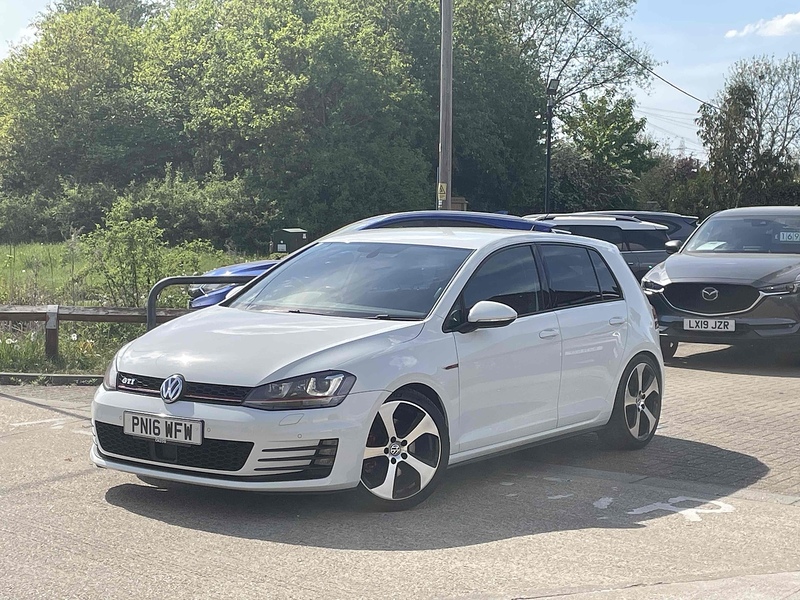 Volkswagen Golf TSI BlueMotion Tech GTI - U10002805