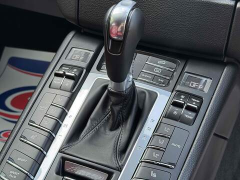 Porsche Macan Macan 3.0T V6 GTS PDK 4WD Euro 6 (s/s) 5dr - U10002806