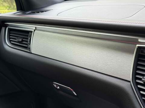 Porsche Macan Macan 3.0T V6 GTS PDK 4WD Euro 6 (s/s) 5dr - U10002806