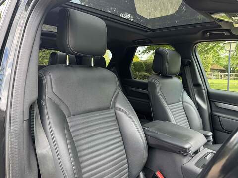 Land Rover Discovery P300 R-Dynamic SE - U10002807