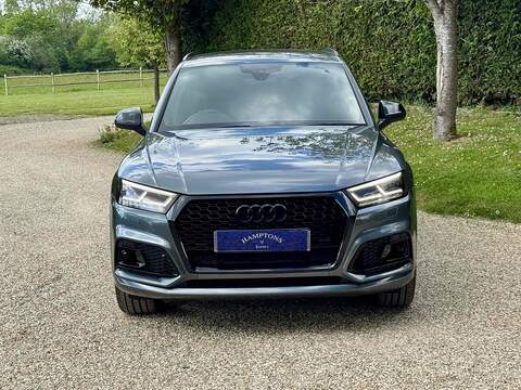 Audi Q5 TFSI Black Edition - U10002808