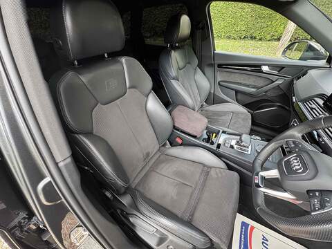 Audi Q5 TFSI Black Edition - U10002808